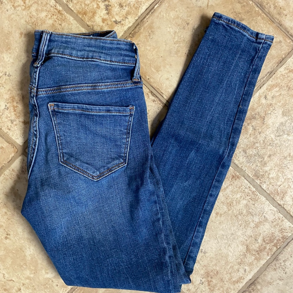 Old Navy Rockstar Skinny Jeans size 0